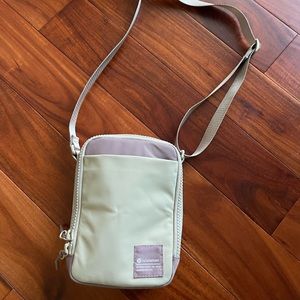 Lululemon Easy Access Crossbody